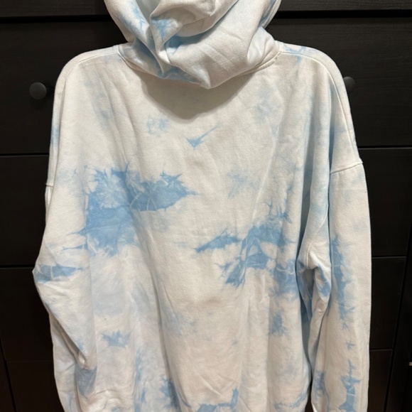 NWT PLAYBOY X MISSGUIDED TIE DYE OVERSIZED HOODIE DRESS - BLUE SIZE SMALL - Picture 3 of 5